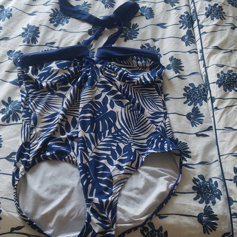 Jaclyn Smith Bathing Suit Never used No tags